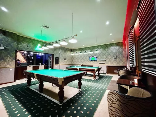 Бильярдный клуб "Boorg Billiard Bar"