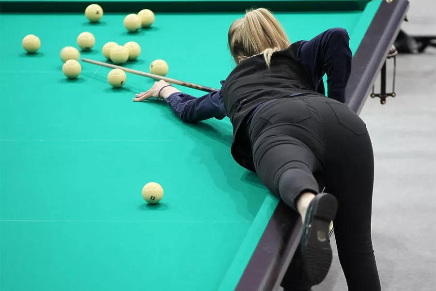 Бильярдный клуб Boorg Billiard Bar в Ереване: Корпоративный Отдых, Пул, Карамболь, Бильярд, Снукер, Турниры, Кальян, Зона Покера,