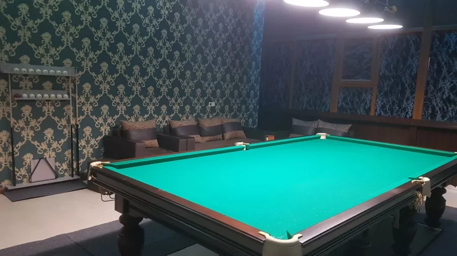 Бильярдный клуб Boorg Billiard Bar в Ереване: Корпоративный Отдых, Пул, Карамболь, Бильярд, Снукер, Турниры, Кальян, Зона Покера,