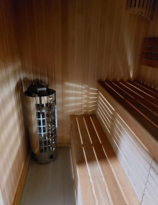 Баня Sauna Club в Екатеринбурге: Легкий пар, Сауна, Финская парная, Русская парная, Хаммам, Бассейн, Комната отдыха, Танцпол, Караоке,