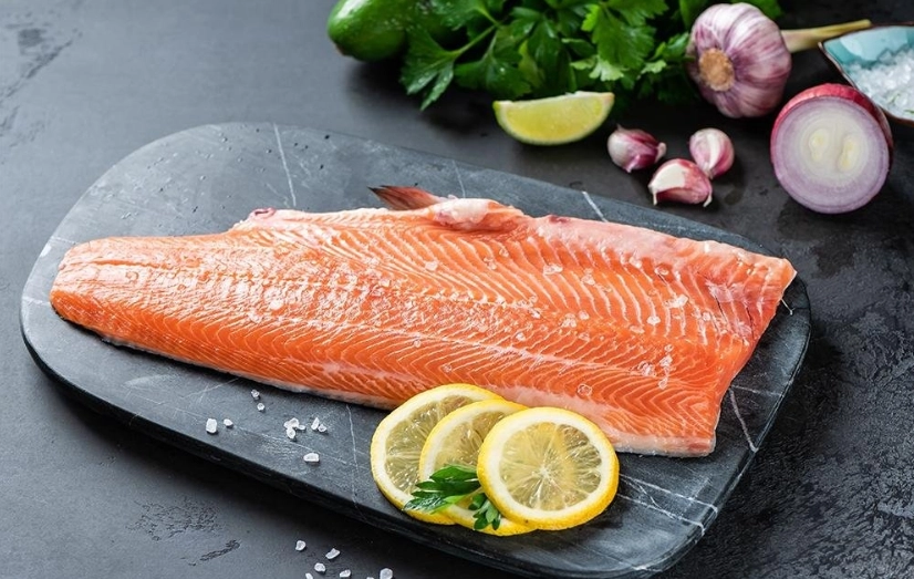 Магазин морепродуктов Crystalfish в Екатеринбурге: Банные закуски, Покушать, Морепродукты, Рыба, Продуктовый, Икорный магазин, Фишмаркет,