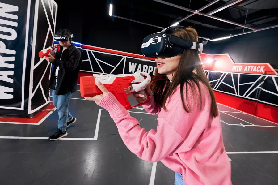 Арена виртуальной реальности WARPOINT на Торфяной в Санкт-Петербурге: VR-Квесты, Виртуальная Реальность, Развлечения, Лаунж-Зона, Не пропусти,