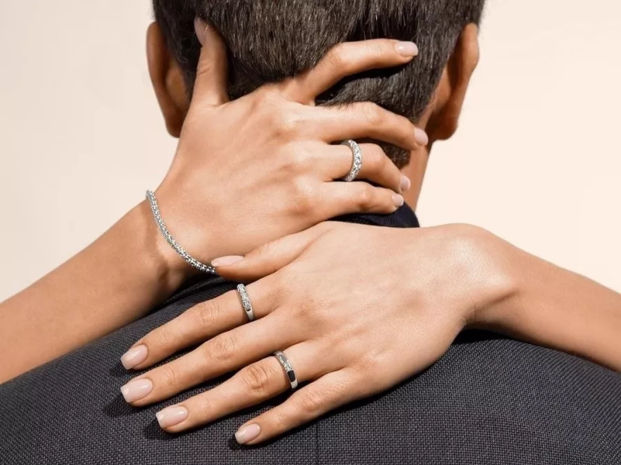 Сеть ювелирных салонов MIUZ Diamonds в Сочи: Бракосочетание , Для влюбленных, Обручальные кольца , Помолвочное кольцо 💍 , Ювелирные изделия , Ювелирные украшения ,