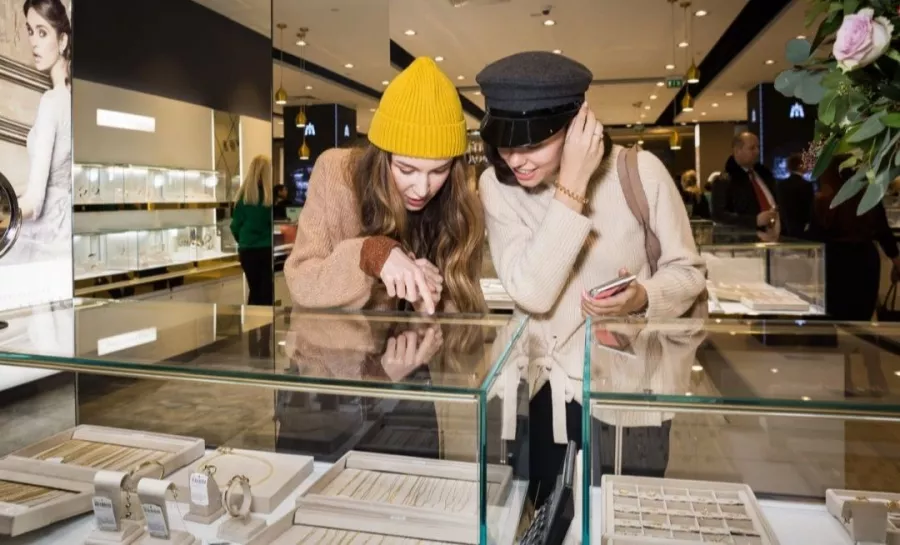 Сеть ювелирных салонов MIUZ Diamonds в Сочи: Бракосочетание , Для влюбленных, Обручальные кольца , Помолвочное кольцо 💍 , Ювелирные изделия , Ювелирные украшения ,