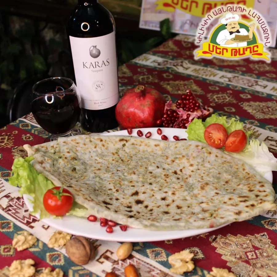 Ресторан Mer Taghe в Ереване: Армянская кухня, Веранда, Доставка, На каждый день, Шашлык,