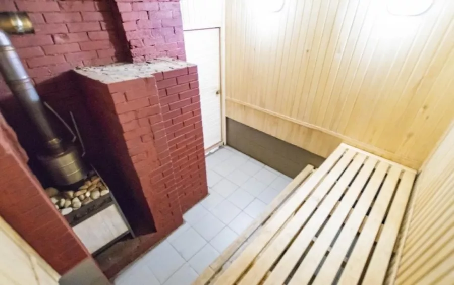 Баня С легким паром в Екатеринбурге: Легкий пар, Сауна, Хаммам, Русская парная, Финская парная, Бассейн, Комната отдыха,