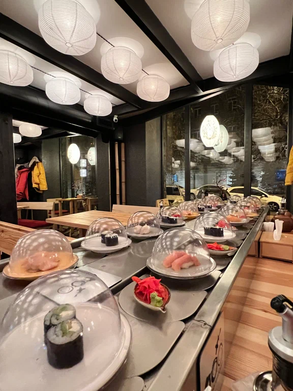 Ресторан Tokyooo в Ереване: Ресторан, Азиатская кухня, Доставка, Попробовать новое, Для свиданий, На каждый день,