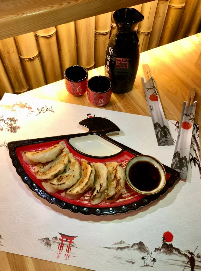 Ресторан Tokyooo в Ереване: Ресторан, Азиатская кухня, Доставка, Попробовать новое, Для свиданий, На каждый день,