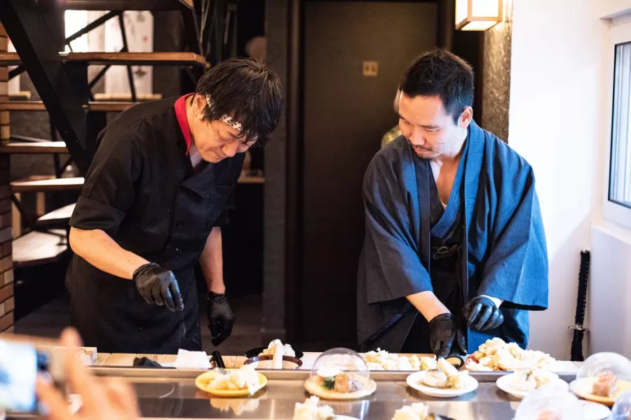 Ресторан Tokyooo в Ереване: Ресторан, Азиатская кухня, Доставка, Попробовать новое, Для свиданий, На каждый день,