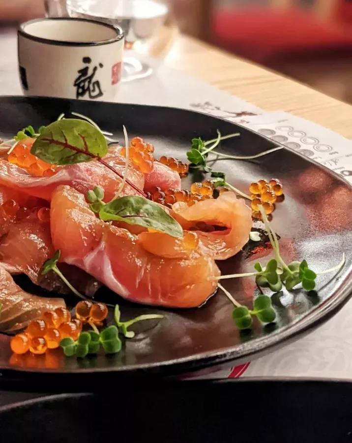 Ресторан Tokyooo в Ереване: Ресторан, Азиатская кухня, Доставка, Попробовать новое, Для свиданий, На каждый день,