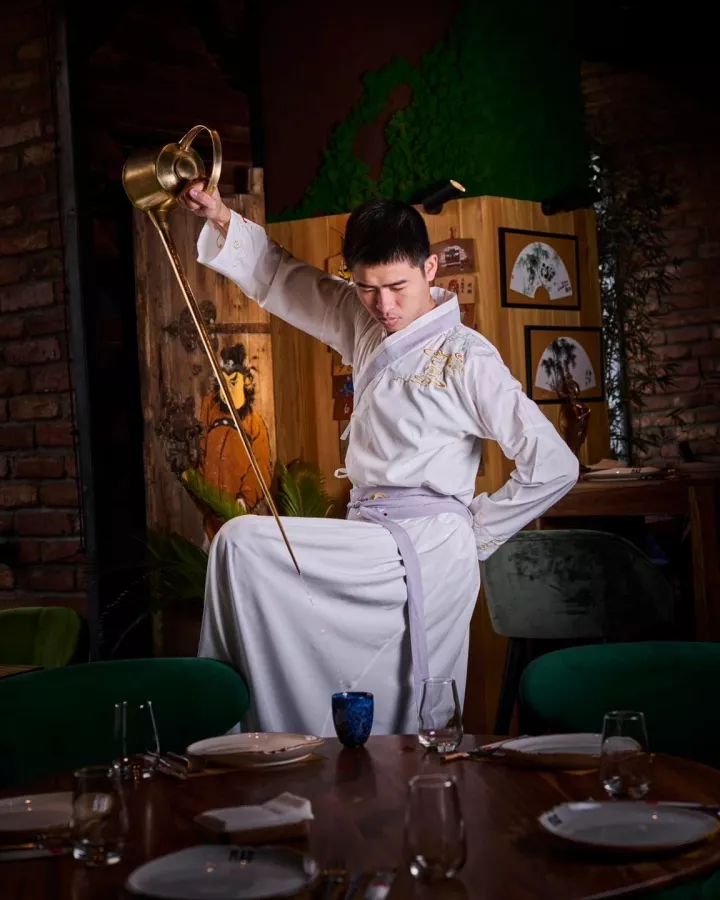 Ресторан Mao в Ереване: Ресторан, Азиатская кухня, Алкоголь, Вок, Десерты, Суши, Коктейли, Доставка, Для веганов, На каждый день, Встретиться с друзьями,