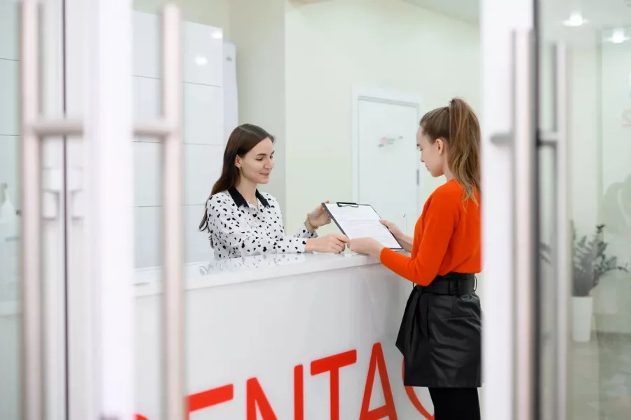 Стоматологическая клиника Дента в Краснодаре: Имплантация, Лечение Зуба, Удаление Зуба, Детский Стоматолог, Стоматология, Лечение Десен, Лечение Кариеса, Бесплатная Консультация, Диагностика,