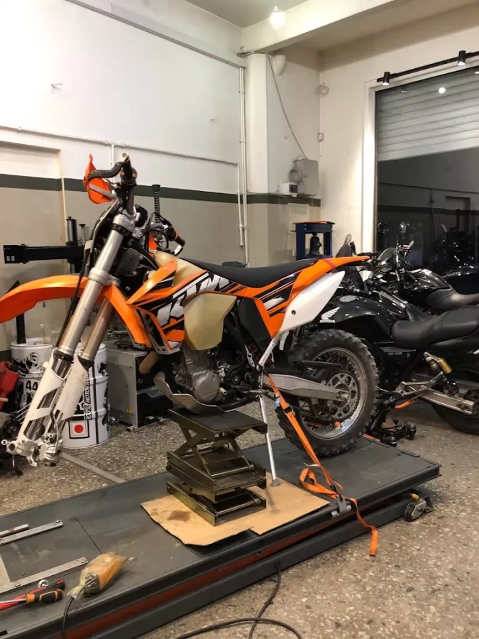 Ремонт мотоциклов в Ереване BIKESHOP в Ереване: Техническое Обслуживание Мото, Ремонт Мотоциклов, Обслуживание Скутеров, Запчасти для Мотоциклов, Мото-Сервис, Шиномонтаж, Балансировка, Диагностика Мотоциклов,
