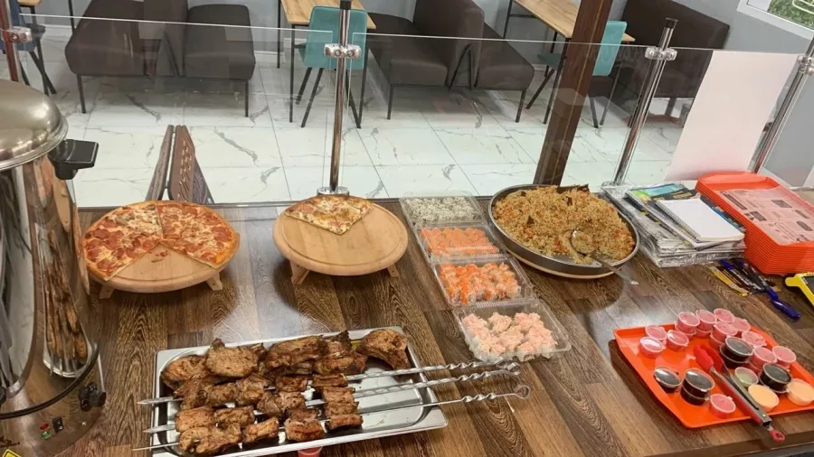 Кафе быстрого питания Пять Вкусов в Анапе: Шаурма, Гирос, Бургер, Роллы, Шашлык, Фастфуд, Шаверма, Вкуснаяеда, Картошка,