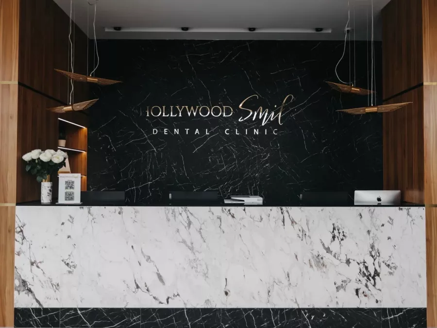 Стоматологическая клиника Hollywood Smile в Краснодаре: Имплантация, Лечение Зуба, Удаление Зуба, Детский Стоматолог, Стоматология, Лечение Десен, Лечение Кариеса, Бесплатная Консультация, Диагностика,