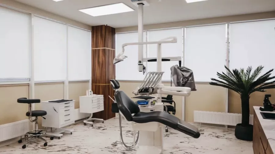 Стоматологическая клиника Hollywood Smile в Краснодаре: Имплантация, Лечение Зуба, Удаление Зуба, Детский Стоматолог, Стоматология, Лечение Десен, Лечение Кариеса, Бесплатная Консультация, Диагностика,