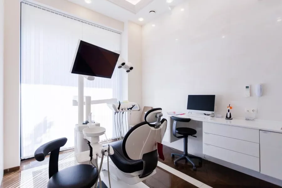 Стоматологическая клиника Lite Clinic в Краснодаре: Имплантация, Лечение Зуба, Удаление Зуба, Детский Стоматолог, Стоматология, Лечение Десен, Лечение Кариеса, Бесплатная Консультация, Диагностика,