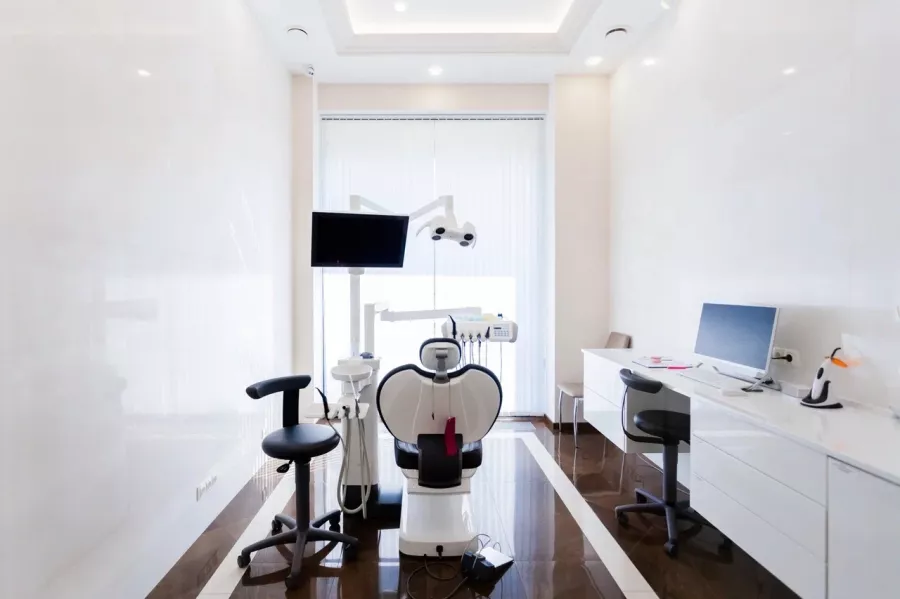 Стоматологическая клиника Lite Clinic в Краснодаре: Имплантация, Лечение Зуба, Удаление Зуба, Детский Стоматолог, Стоматология, Лечение Десен, Лечение Кариеса, Бесплатная Консультация, Диагностика,
