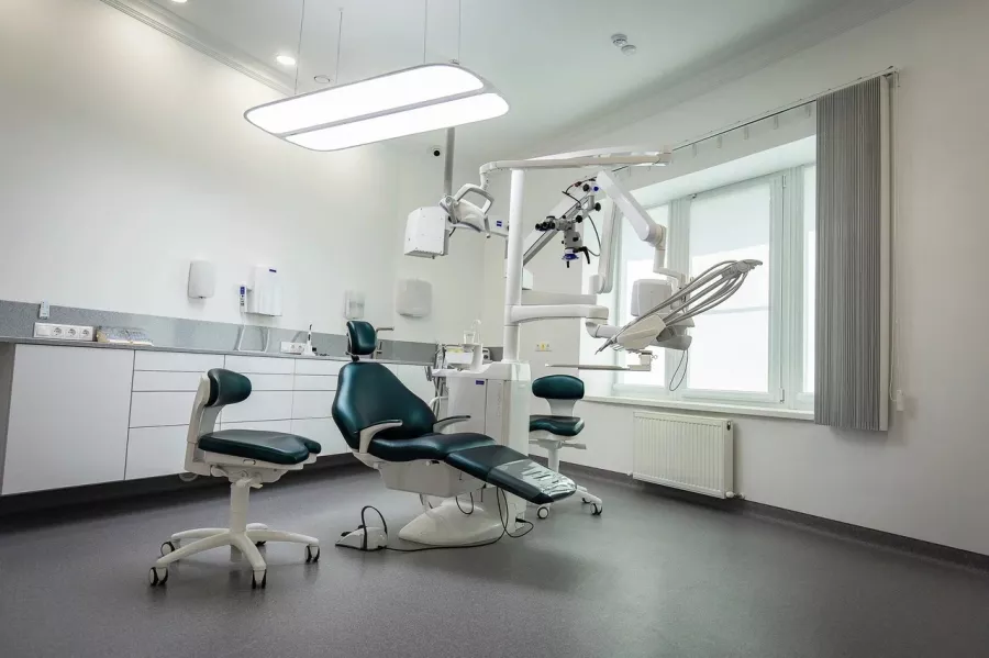 Стоматологическая клиника Cool clinic в Краснодаре: Имплантация, Лечение Зуба, Удаление Зуба, Детский Стоматолог, Стоматология, Лечение Десен, Лечение Кариеса, Бесплатная Консультация, Диагностика,