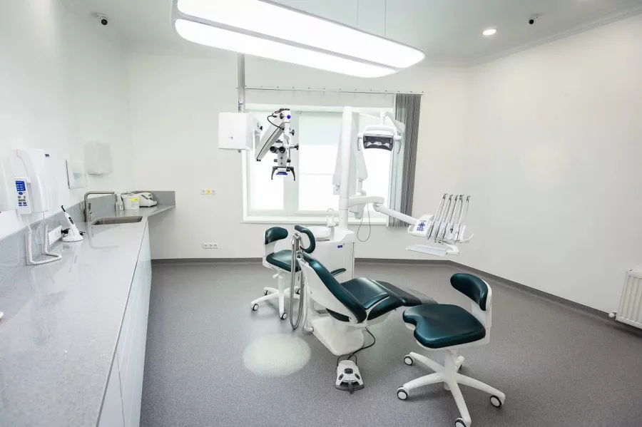 Стоматологическая клиника Cool clinic в Краснодаре: Имплантация, Лечение Зуба, Удаление Зуба, Детский Стоматолог, Стоматология, Лечение Десен, Лечение Кариеса, Бесплатная Консультация, Диагностика,