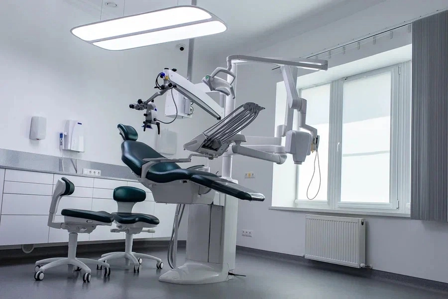 Стоматологическая клиника Cool clinic в Краснодаре: Имплантация, Лечение Зуба, Удаление Зуба, Детский Стоматолог, Стоматология, Лечение Десен, Лечение Кариеса, Бесплатная Консультация, Диагностика,