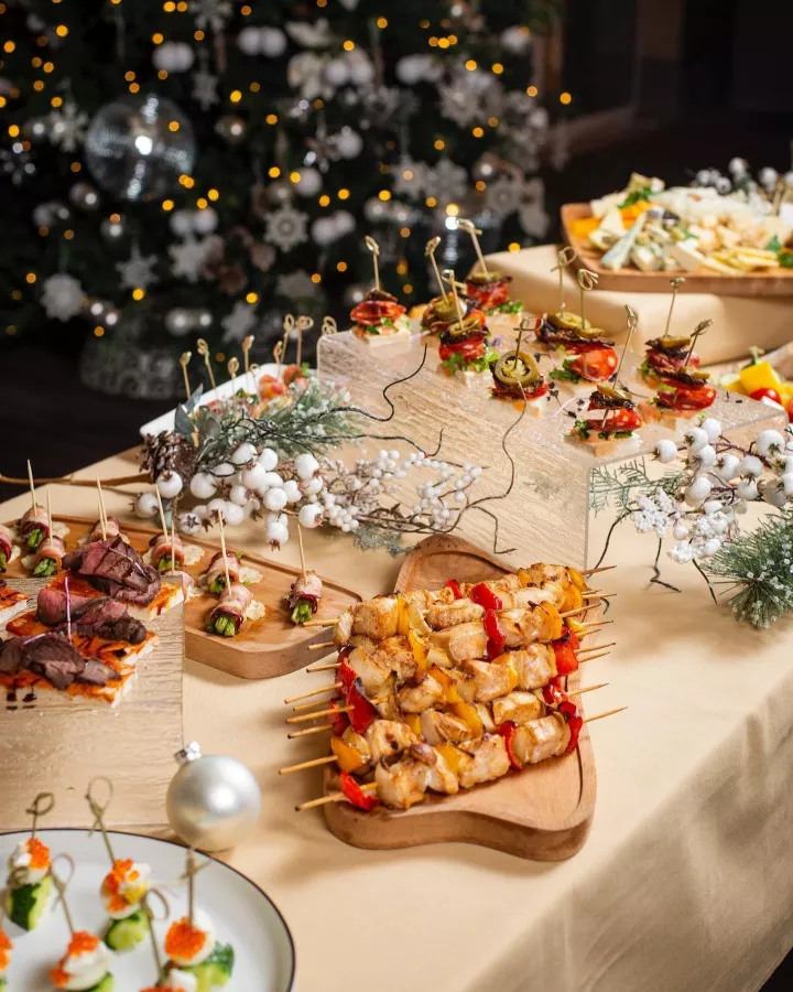 Ресторан L’ETE Cafe & Veranda в Ереване: Мексиканская кухня, Европейская кухня, Фьюжн, Завтраки, Стейки, Армянская кухня, Веранда, Для свиданий, Встретиться с друзьями, Для особых случаев, Десерты,