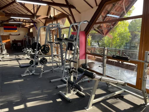 Фитнес-клуб "Action Fitness"