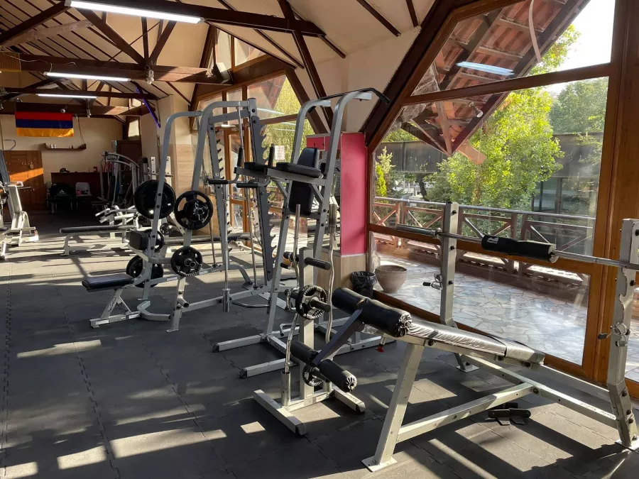 Фитнес-клуб Action Fitness в Ереване: Фитнес-клуб, Тренажеры, Тренировка, Персональный тренер, Спортзал,