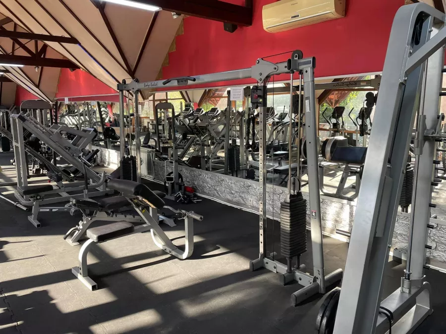 Фитнес-клуб Action Fitness в Ереване: Фитнес-клуб, Тренажеры, Тренировка, Персональный тренер, Спортзал,