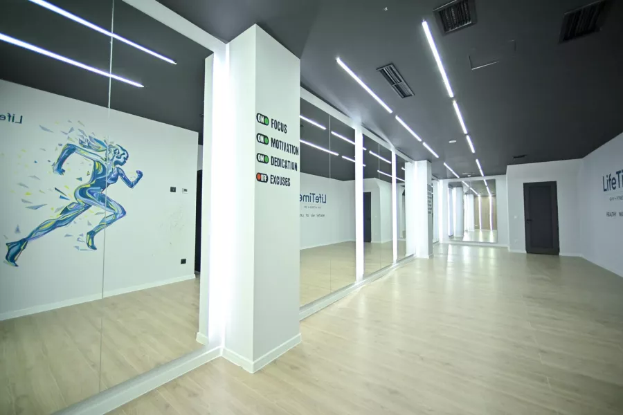 Фитнес-клуб Life Time Premium в Ереване: Фитнес, Тренажеры, Тренировка, Бассейн, Джакузи, Персональный тренер, Групповые тренировки,
