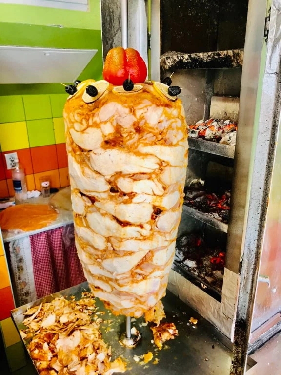 Кафе быстрого питания Шаурма на Углях на Гагарина в Сочи: Шаурма, Гирос, Шашлык, Напитки, Хотдог, Фастфуд, Шаверма, Вкуснаяеда, Картошка,
