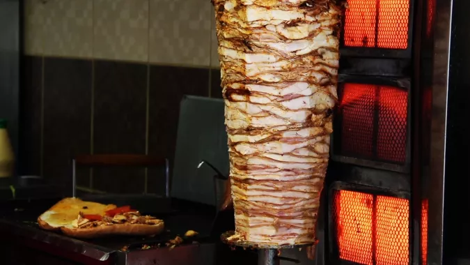 Кафе быстрого питания "Шаурма & Таук"
