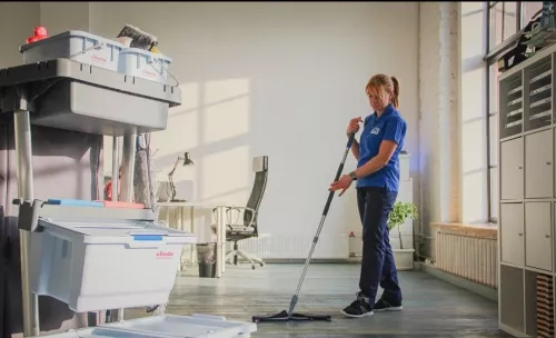 Клининговая компания Lvr  в  Санкт-Петербурге