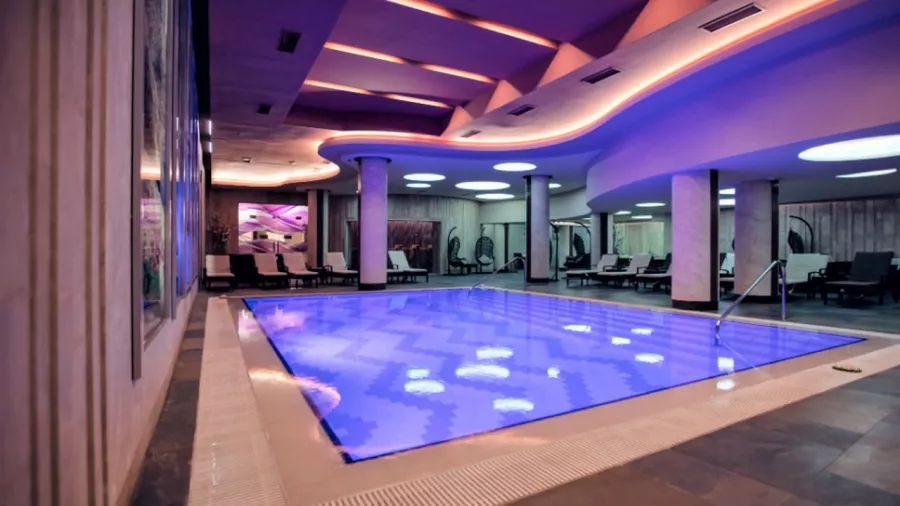Спортивно-оздоровительный комплекс Multi Wellness в Ереване: Фитнес-клуб, Бассейн, Тренажерный зал, Тренирока, Групповые тренировки, Индивидуальный тренер,