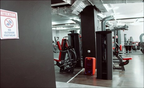 Тренажерный зал Gym Unit в Ереване: Тренажерный зал, Тренировка, Групповые тренировки, Персональный тренер, Йога, Кроссфит,