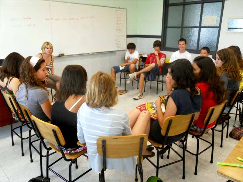 Школа изучения испанского языка Centro Hispano в Ереване: Учимся, Школа, Иностранные языки , Групповые занятия,