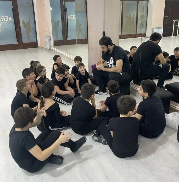 Школа Танцев Rob Style Dance Studio в Ереване: Хореография, Частные Уроки, Современные Танцы, Фитнес, Народные Танцы, Групповые занятия,