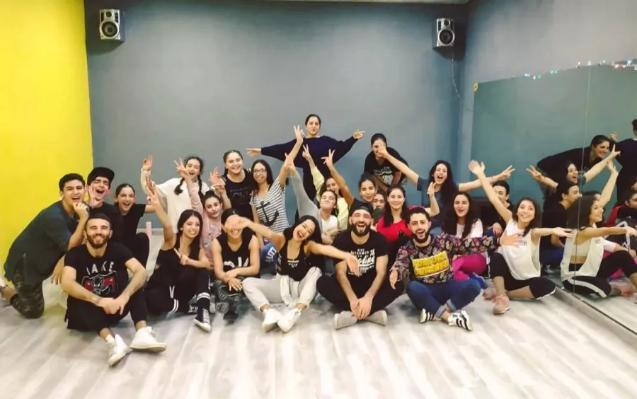 Танцевальная Студия iDANCE ACADEMY в Ереване: Хореография, Современные Танцы, Брейк Данс, Фитнес, Свадебный Танец, Зумба, Групповые занятия, Хип-хоп,