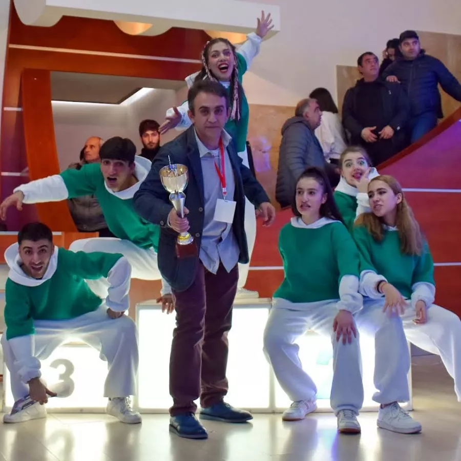 Школа танцев Arma Dance Academy в Ереване: Хореография, Современные Танцы, Индивидуальные Тренировки, Фитнес, Грация, Развитие Гибкости, Танцы Народов Мира, Групповые занятия,
