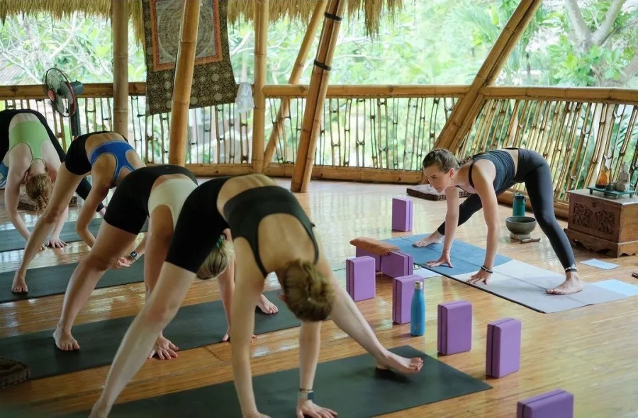Студия Йоги Power Of Now Oasis в Бали: Йога, Медитация , Растяжка , Yoga, Meditation , Stretching , Swimming pool , Бассейн,