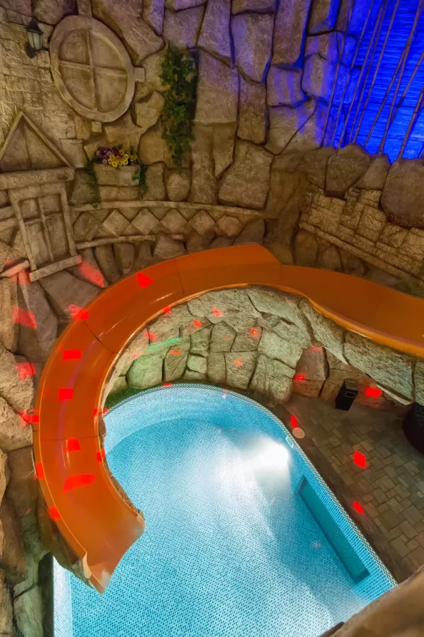 Сауна Green Palace Hotel в Ереване: Русская баня, Банщик, Финские бани, Джакузи, Бассейн, Бильярд, Массаж,