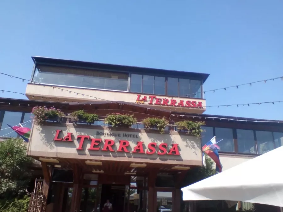 Рекламное агентство EnterFREE в Адлере: Визитки, Полиграфия, Реклама, Услуги,