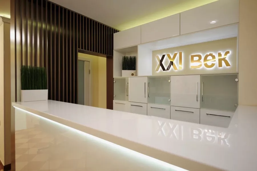 Стоматологическая клиника XXI век в Казани: Стоматолог, Имплантация, Лечение Зуба, Удаление зубов, Лечение Десен, Диагностика, Консультация ,