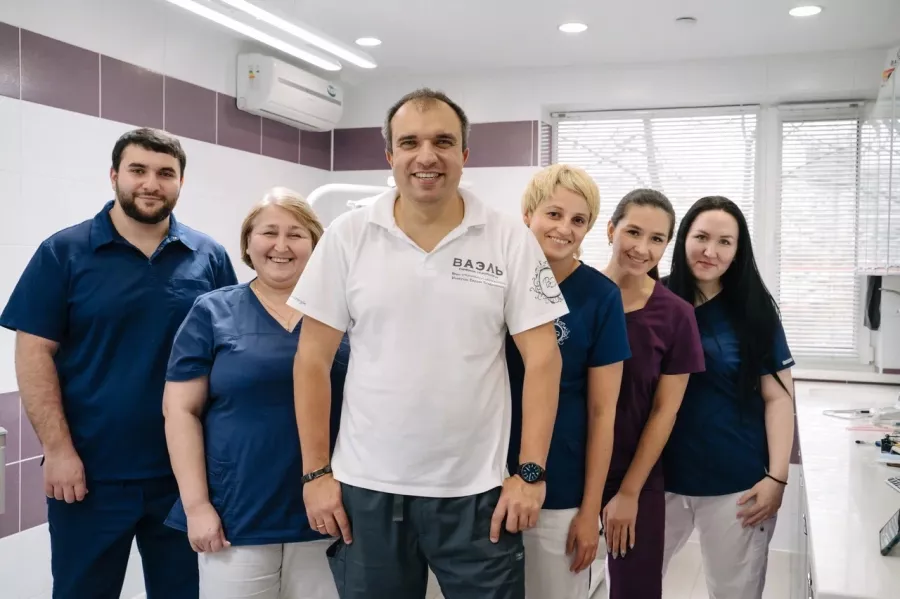 Стоматологическая клиника Ваэль в Казани: Имплантация, Лечение Зуба, Удаление Зуба, Детский Стоматолог, Стоматология, Лечение Десен, Лечение Кариеса, Бесплатная Консультация, Диагностика,