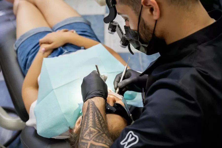 Стоматологическая клиника Dr. Vugar dental в Казани: Стоматолог, Имплантация, Лечение Зуба, Удаление зубов, Лечение Десен, Диагностика, Консультация , Здоровье,