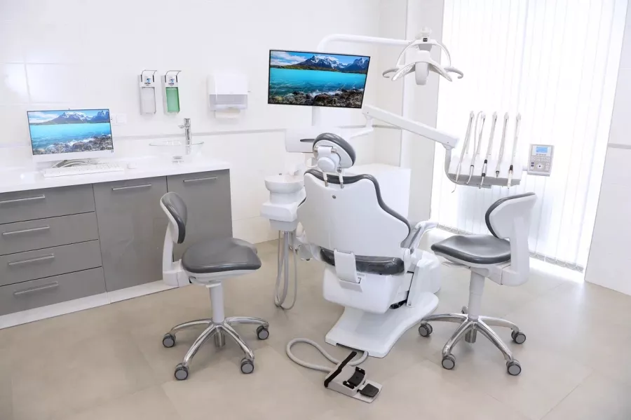 Стоматологическая клиника Dentalroom в Нижнем Новгороде: Стоматолог, Имплантация, Лечение Зуба, Удаление зубов, Лечение Десен, Диагностика, Консультация ,