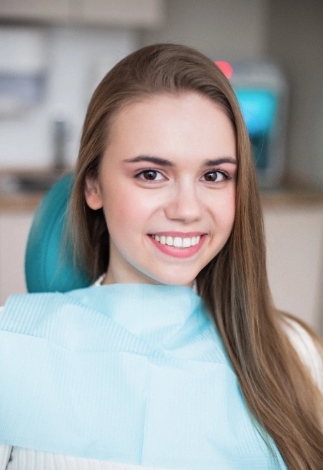 Стоматологическая клиника IQ dental clinic в Новосибирске: Стоматология, Лечение десен, Лечение зубов, Пломбирование, Детский стоматолог , Отбеливание , Чистка,
