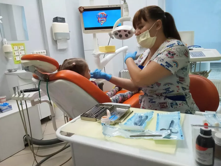 Детская стоматологическая клиника Бобрёнок в Ростове-на-Дону: Имплантация, Лечение Зуба, Удаление Зуба, Детский Стоматолог, Стоматология, Лечение Десен, Лечение Кариеса, Бесплатная Консультация, Диагностика,