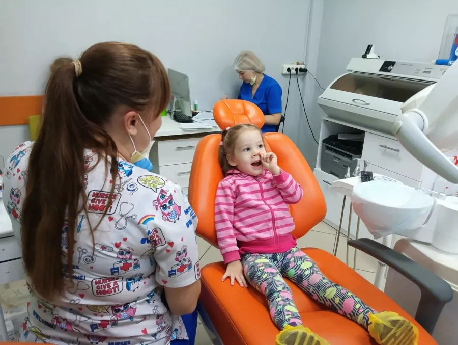 Детская стоматологическая клиника Бобрёнок в Ростове-на-Дону: Имплантация, Лечение Зуба, Удаление Зуба, Детский Стоматолог, Стоматология, Лечение Десен, Лечение Кариеса, Бесплатная Консультация, Диагностика,