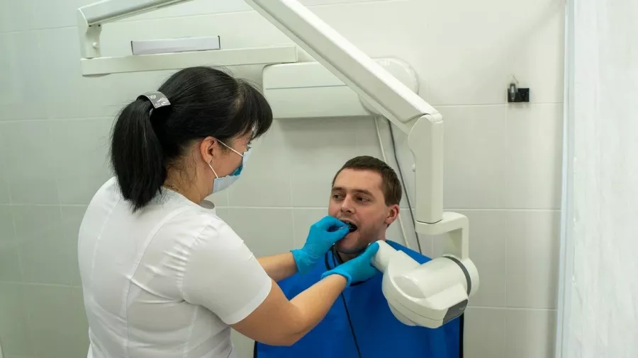 Стоматологическая клиника Доктор Жуков в Ростове-на-Дону: Имплантация, Лечение Зуба, Удаление Зуба, Детский Стоматолог, Стоматология, Лечение Десен, Лечение Кариеса, Бесплатная Консультация, Диагностика,